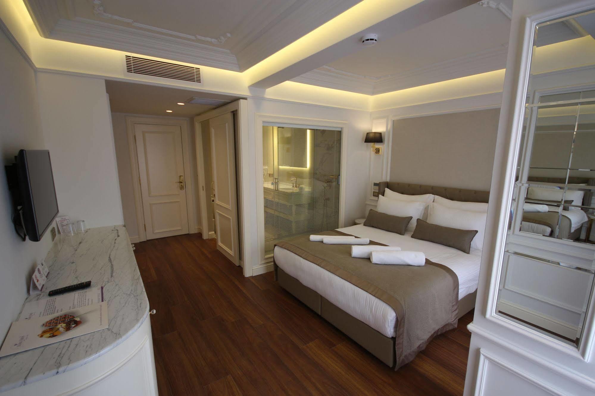 Mina Hotel - Special Category Istanbul Bagian luar foto